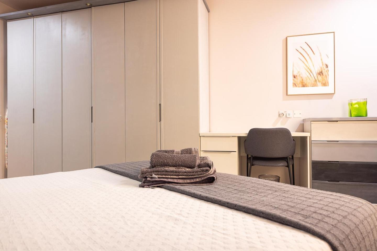 Balluta Bay Spacious - 2br * Sliema