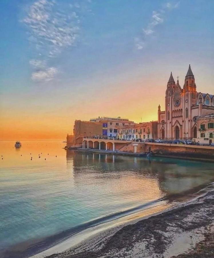 Apartment Balluta Bay Spacious - 2br
